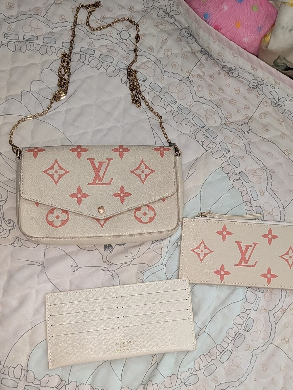 Louis Vuitton Pochette Félicie Monogram Cream / Creme & Rose Trianon Bag